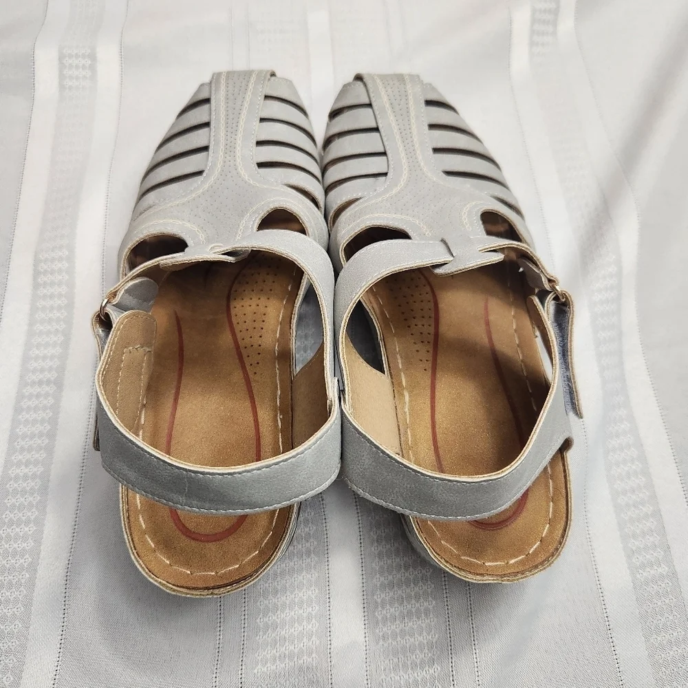 SHIBEVER Sandals size 40 (8.5) EUC
